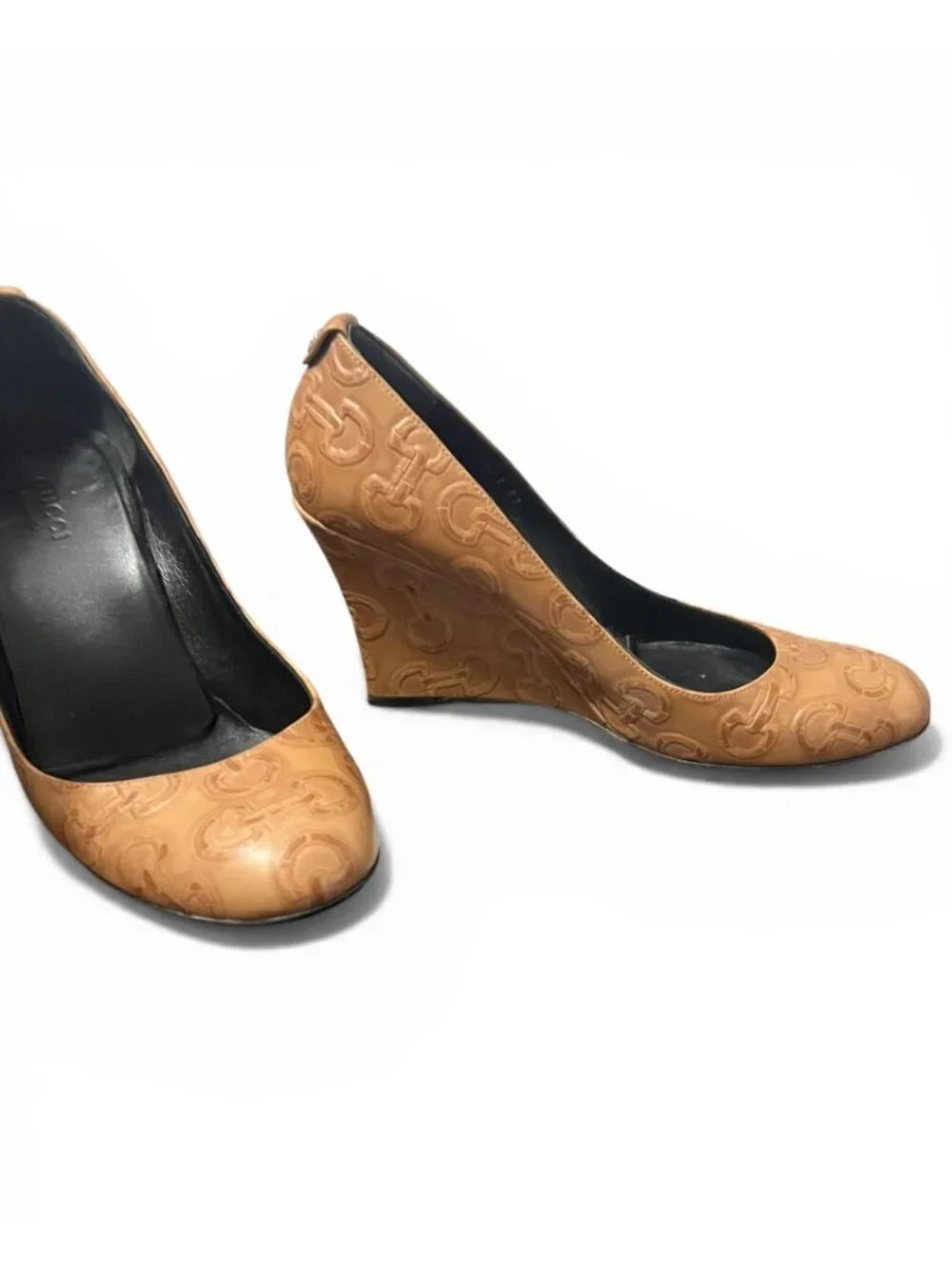 Gucci Beige Embossed Leather Wedge Pumps with GG Logo Detail Size 7 US / 37 EU